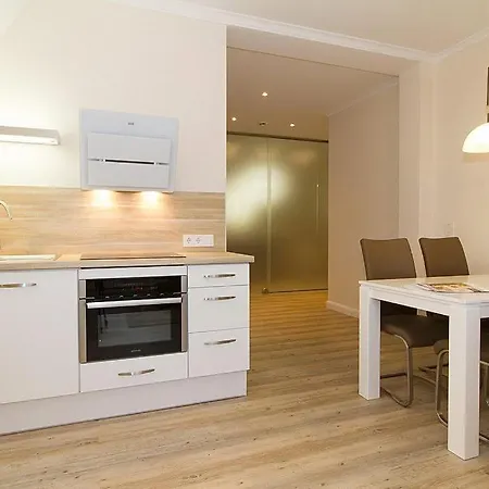 Loewenstein Loewenstein 14 아파트